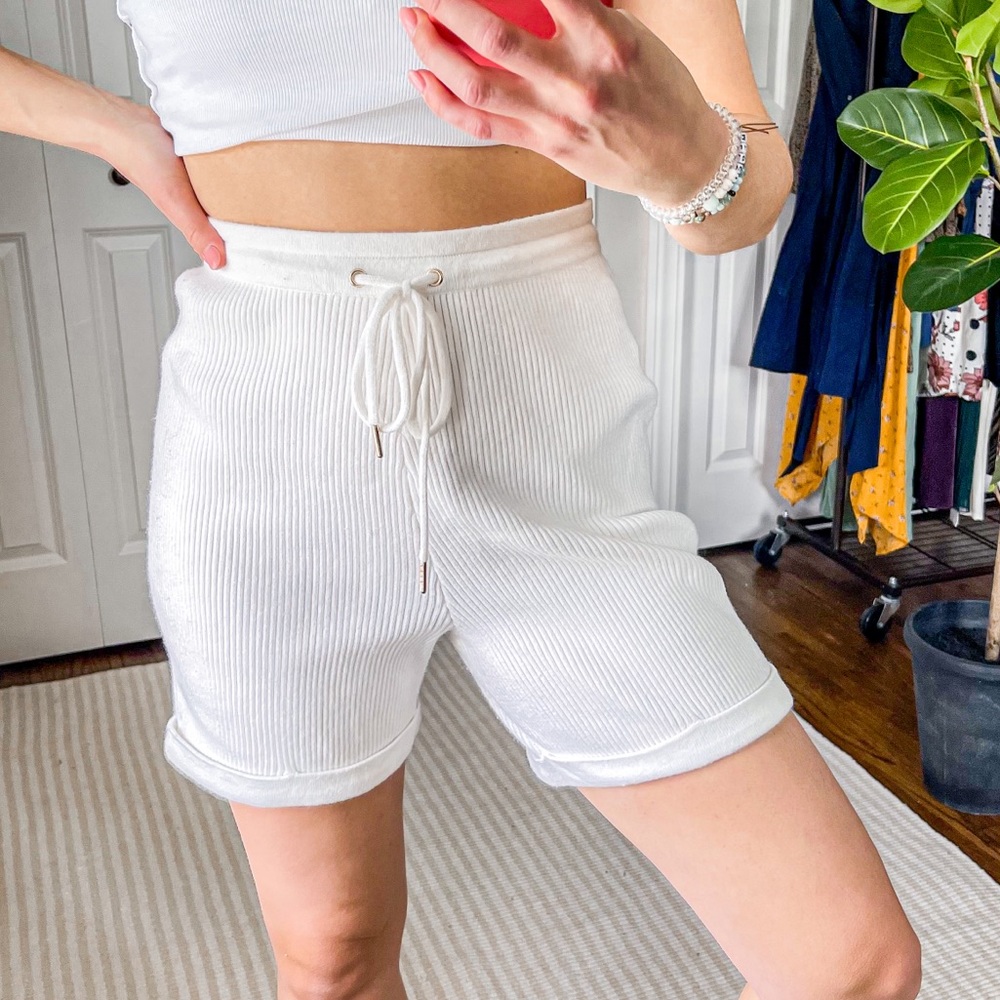Meshki Vikki Ribbed Knit High Rise Drawstring Shorts in White S - Retail $58